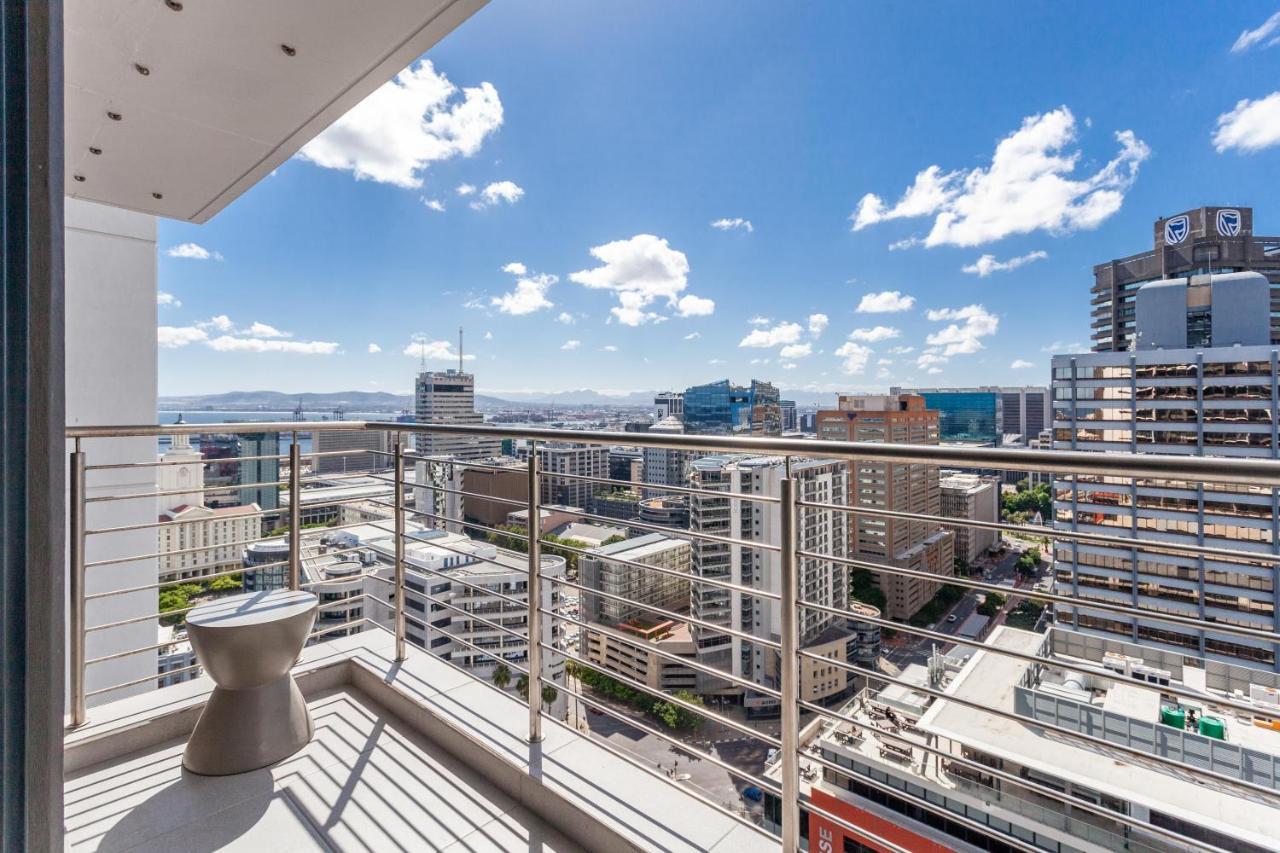 Luxurious 16 On Bree Studio Apartment - Harbour Views Кейптаун Экстерьер фото